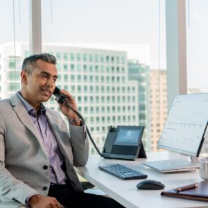 HP Poly EagleEye Mini Camera with CCX 600 Mounting Kit